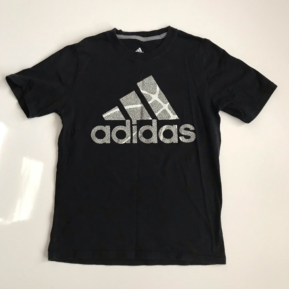 Adidas T-shirt
